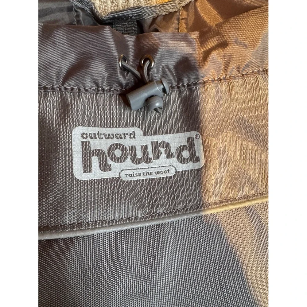 Outward Hound‎ Dog Carrier Backpack Gray Mesh Pet Travel Bag Adjustable Medium